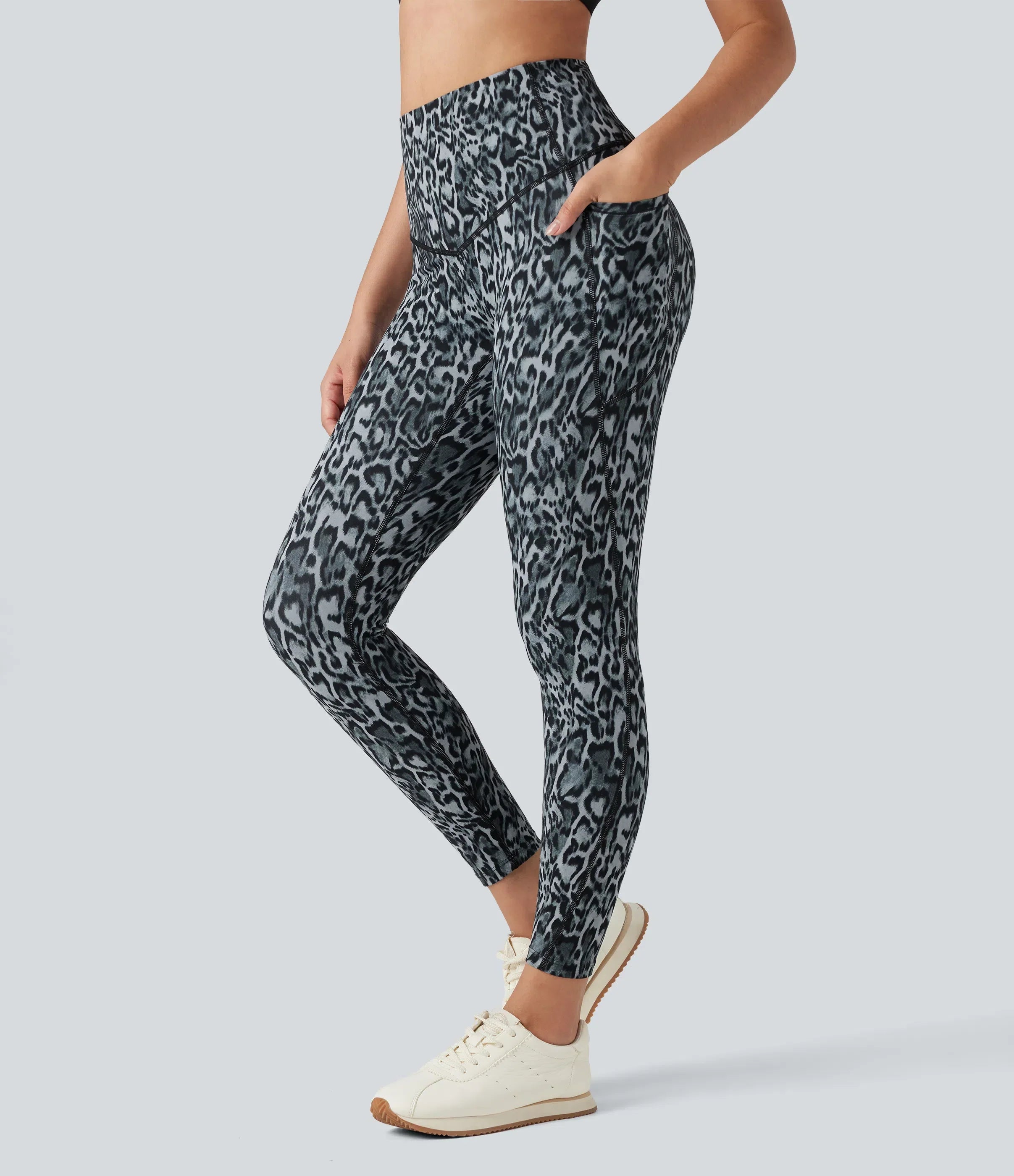 Leopard Print High-Waist Workout Leggings with Pockets Leo - Photo 4