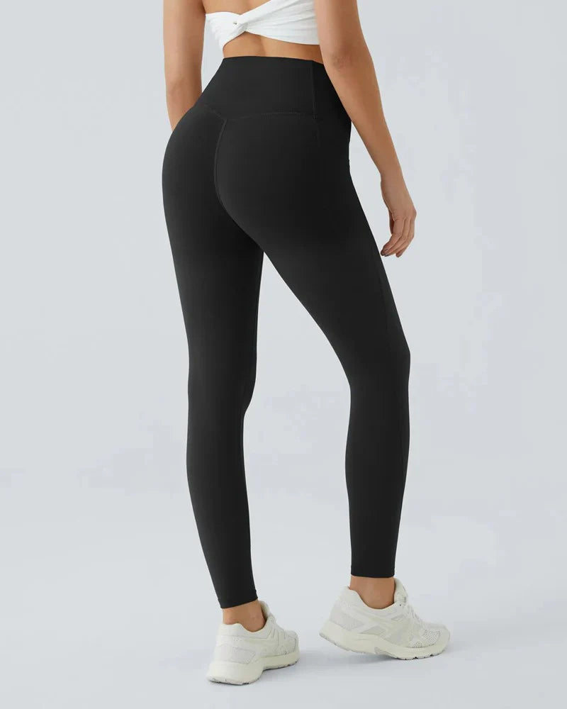 Shaping High-Waist Leggings with Side Pockets Align - Photo 2