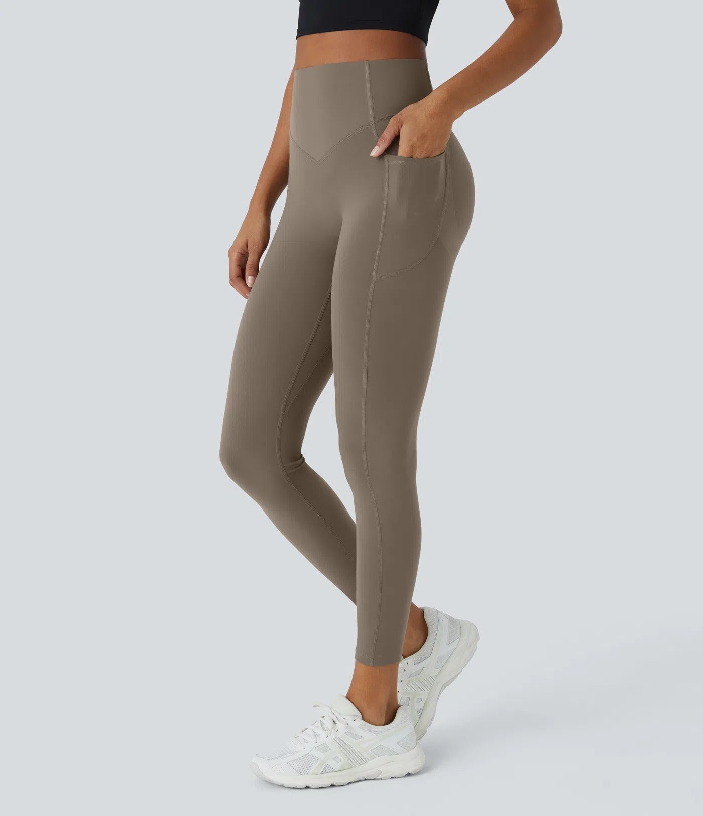 Shaping High-Waist Leggings with Side Pockets Align - Photo 7