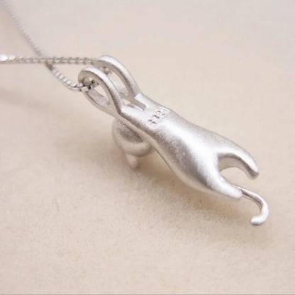 Cat's Affair Necklace