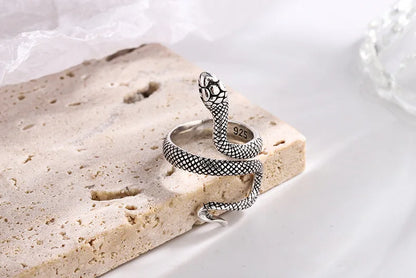 Viper’s Kiss Ring