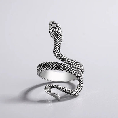 Viper’s Kiss Ring