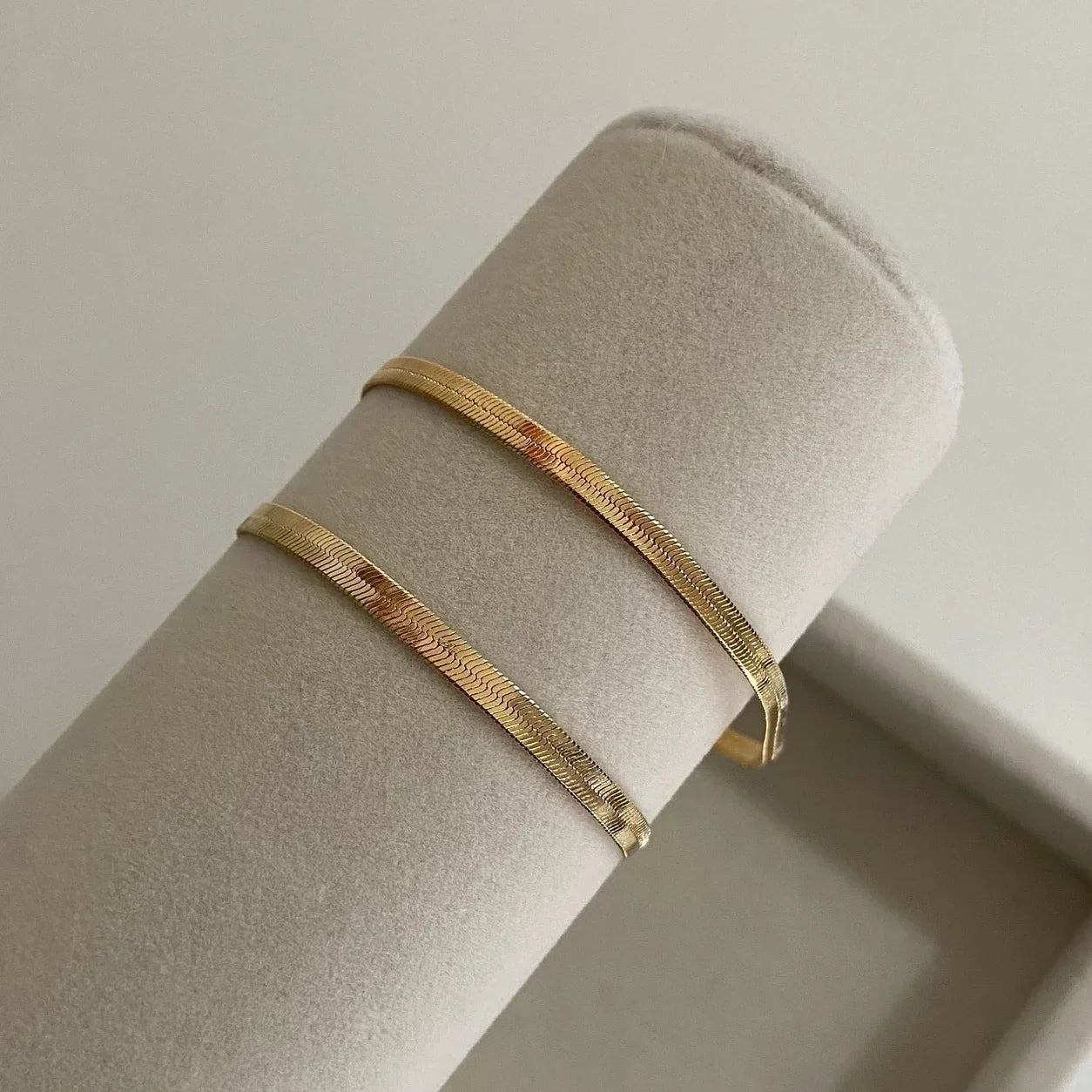 Minimalist Classic Snake Bracelet