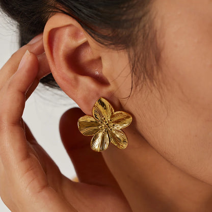 Bloom Luxe Floral Earring