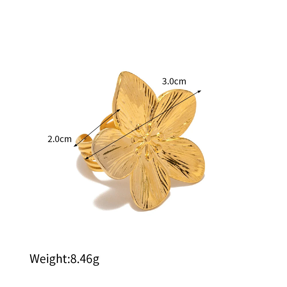 Bloom Luxe Floral Ring