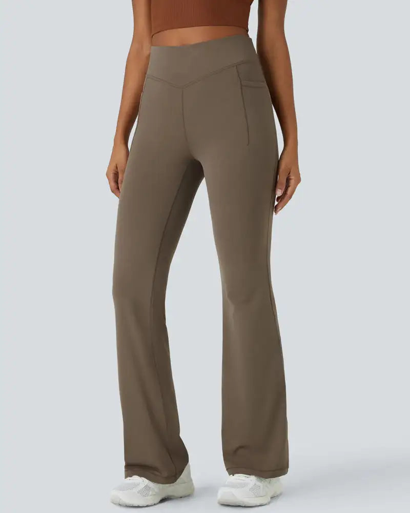High-Waist Tummy Control Flare Leggings with Pockets Curve - Photo 2