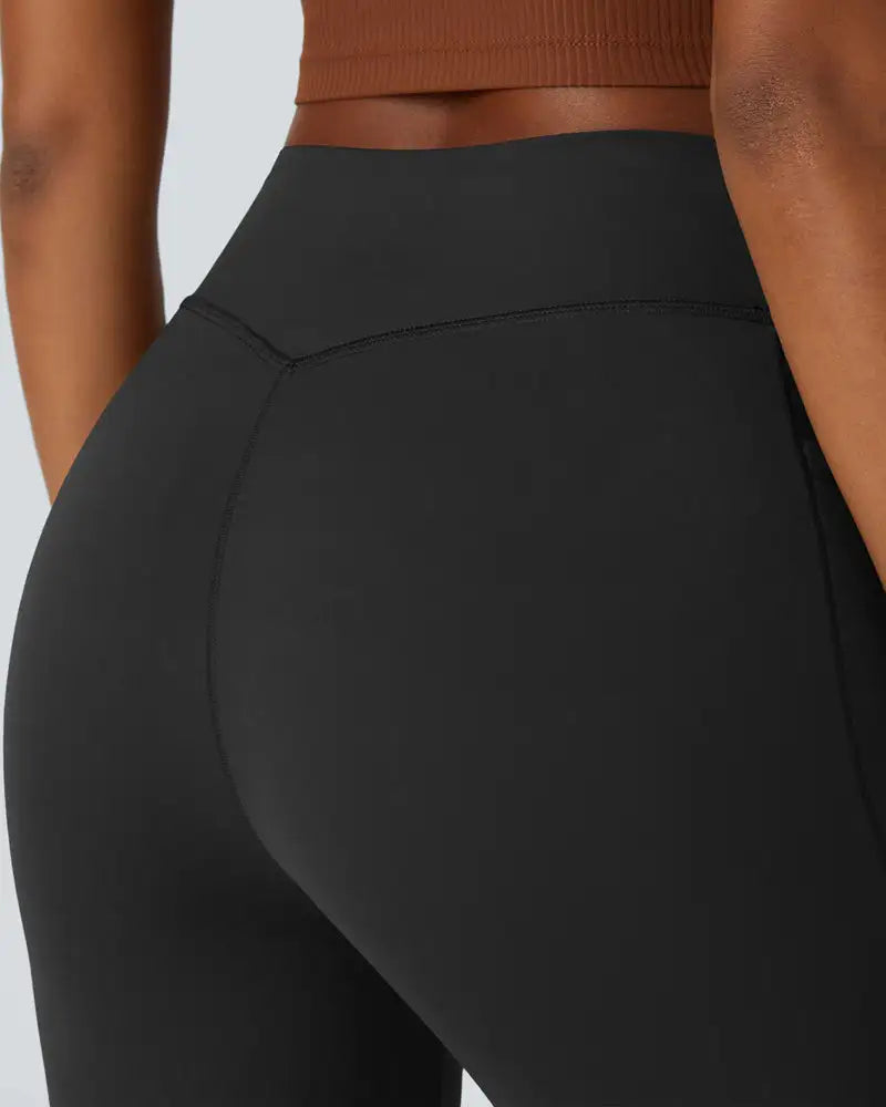 High-Waist Tummy Control Flare Leggings with Pockets Curve - Photo 6